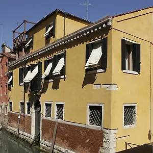https://bb-al-palazzetto-venice.hotelslidodijesolo.com
